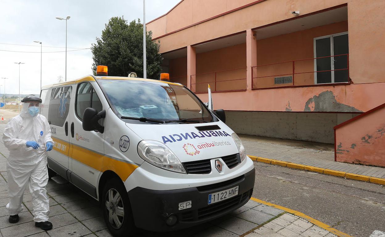 Coronavirus Palencia Ingresada En Palencia Una Vecina De Velilla Que